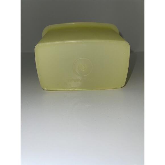 Vintage 4.5" Tall TUPPERWARE SPACE SAVER Storage Container Canister 1243-10 - Picture 7 of 9